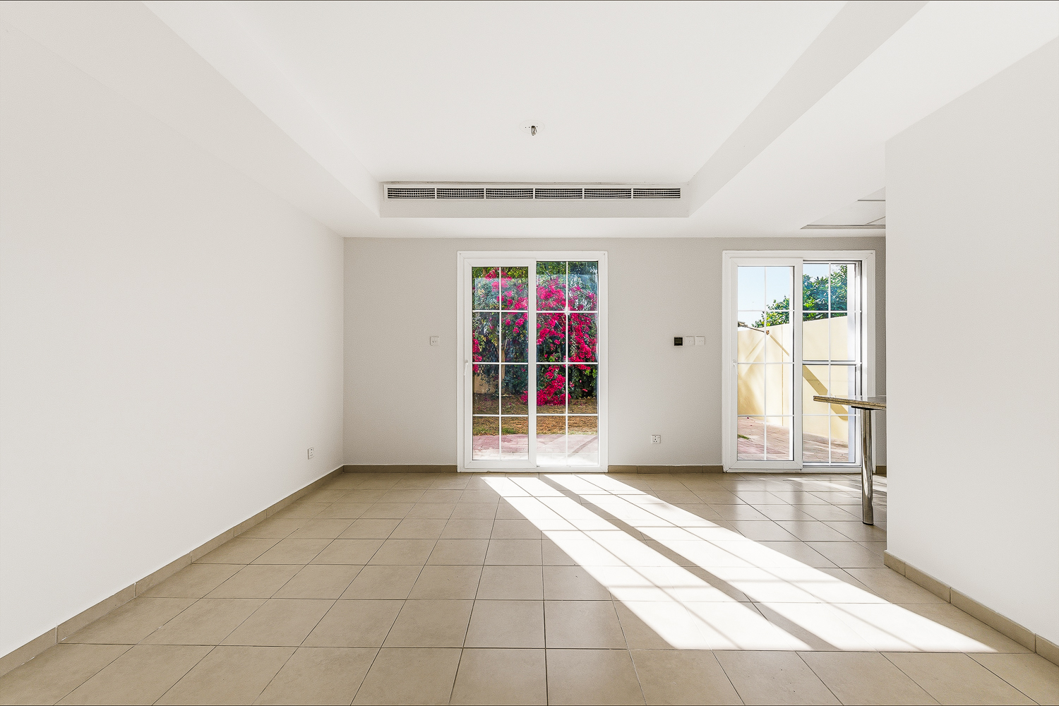 2 Bedrooms Townhouse in Al Reem 1