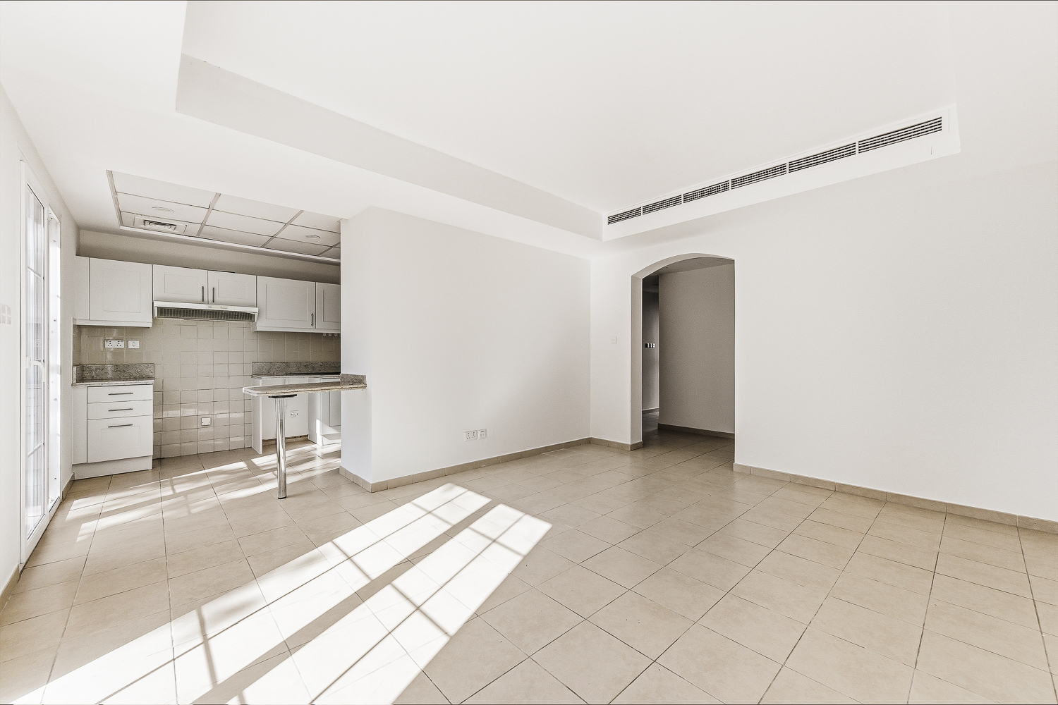 2 Bedrooms Townhouse in Al Reem 1