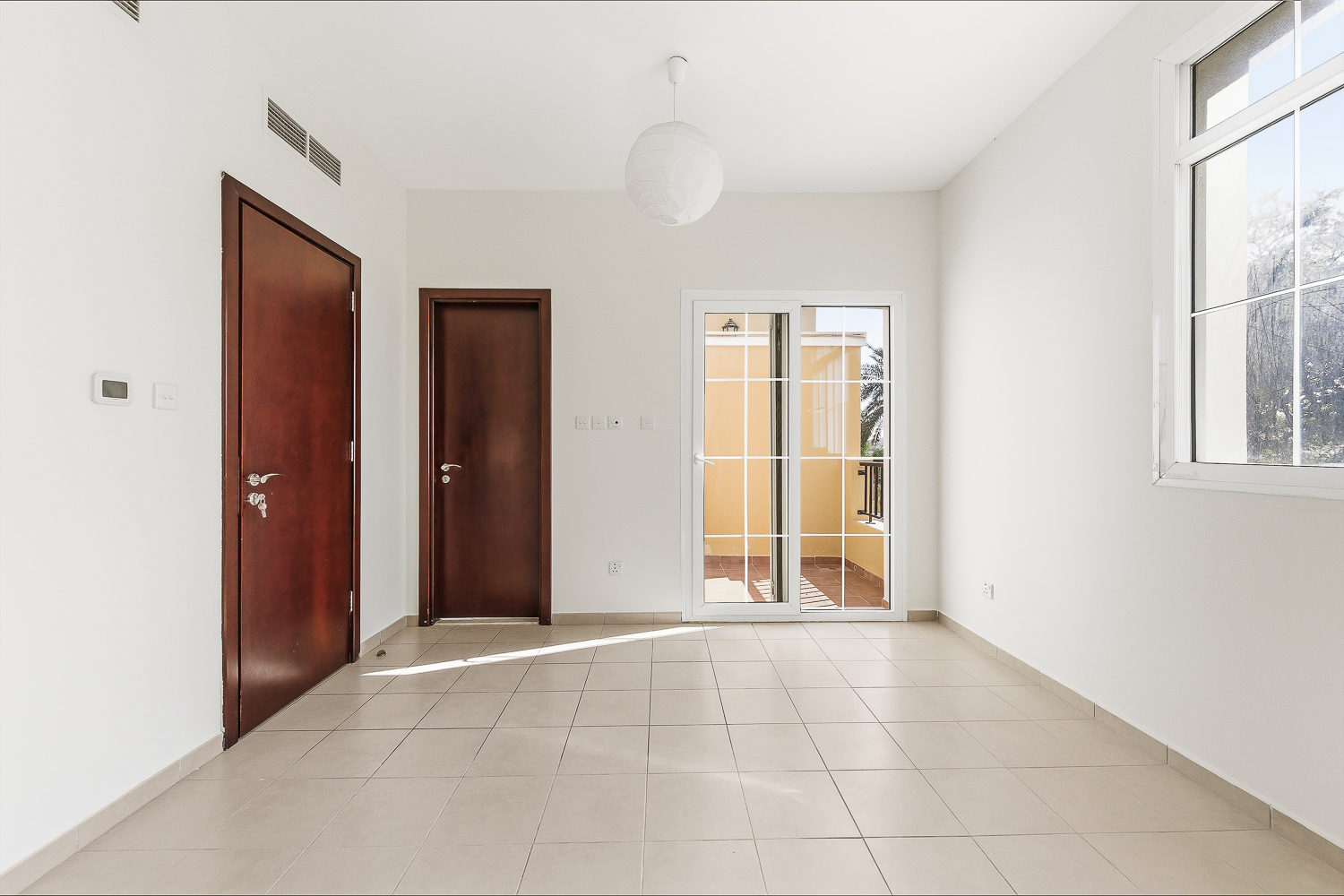 2 Bedrooms Townhouse in Al Reem 1