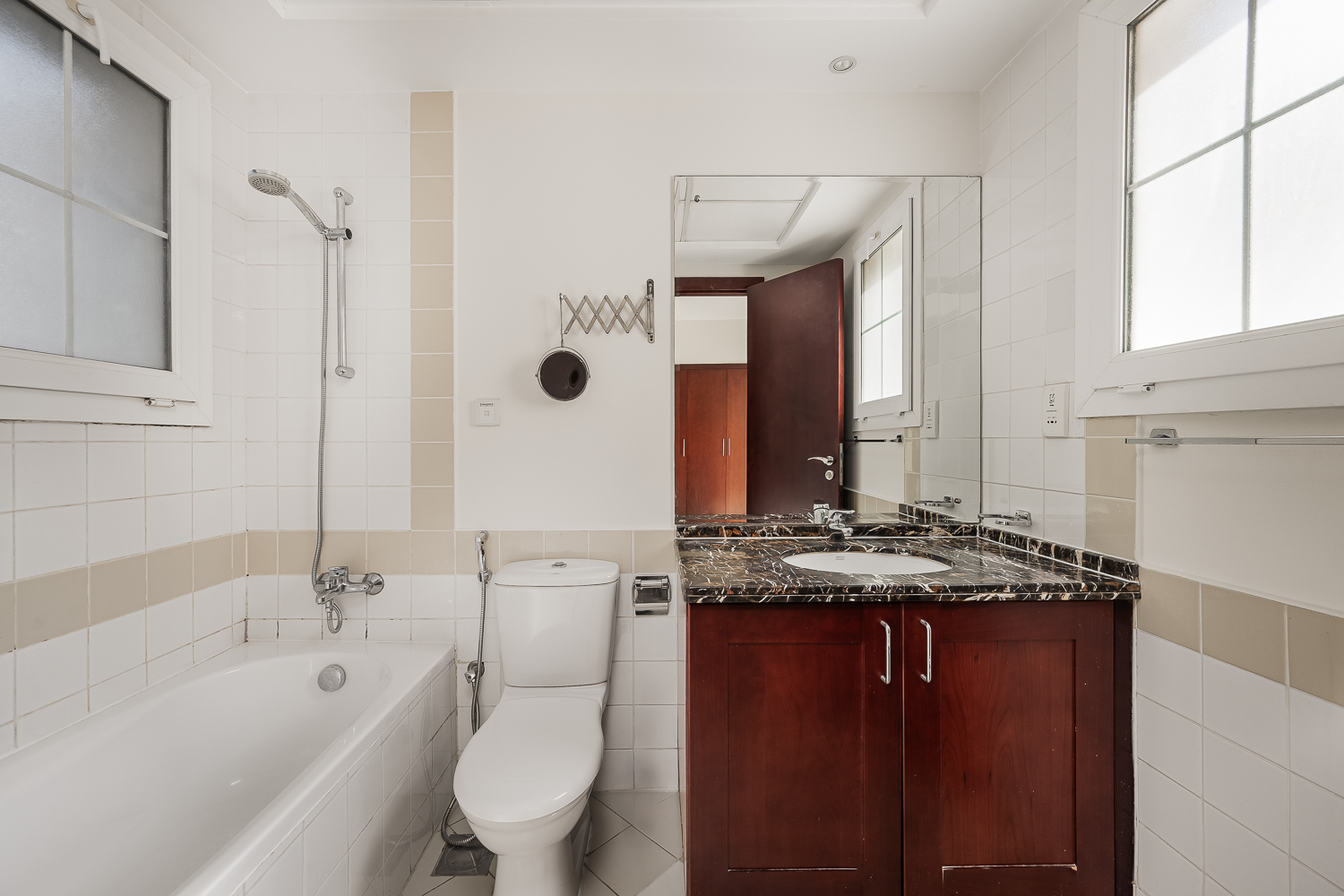 2 Bedrooms Townhouse in Al Reem 1