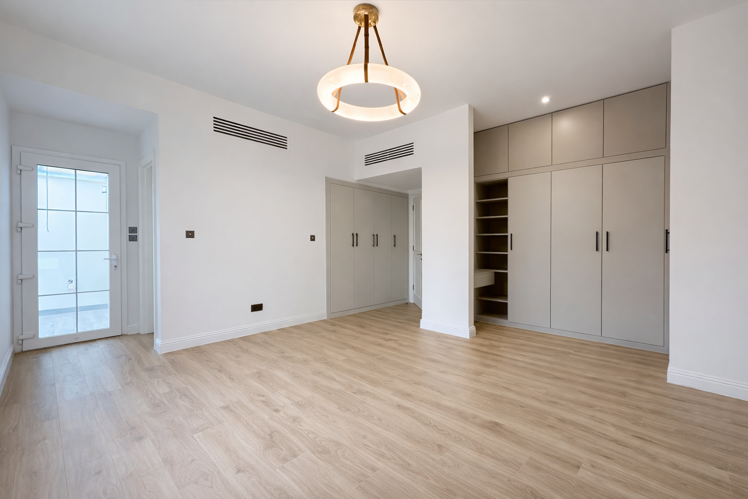 4 Bedrooms Townhouse in Al Reem 3