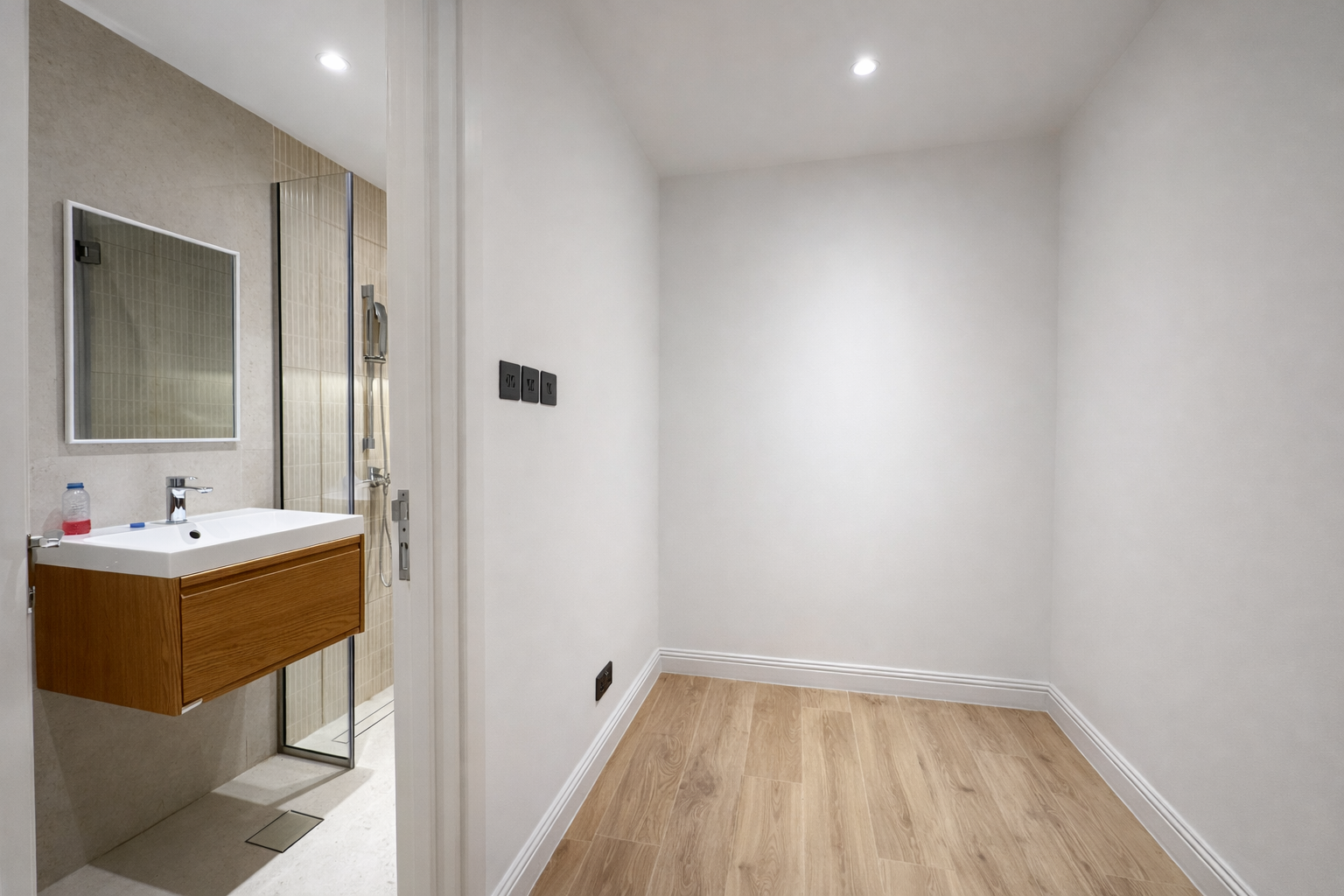 4 Bedrooms Townhouse in Al Reem 3