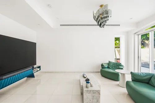 6 Bedrooms Villa in Mirador