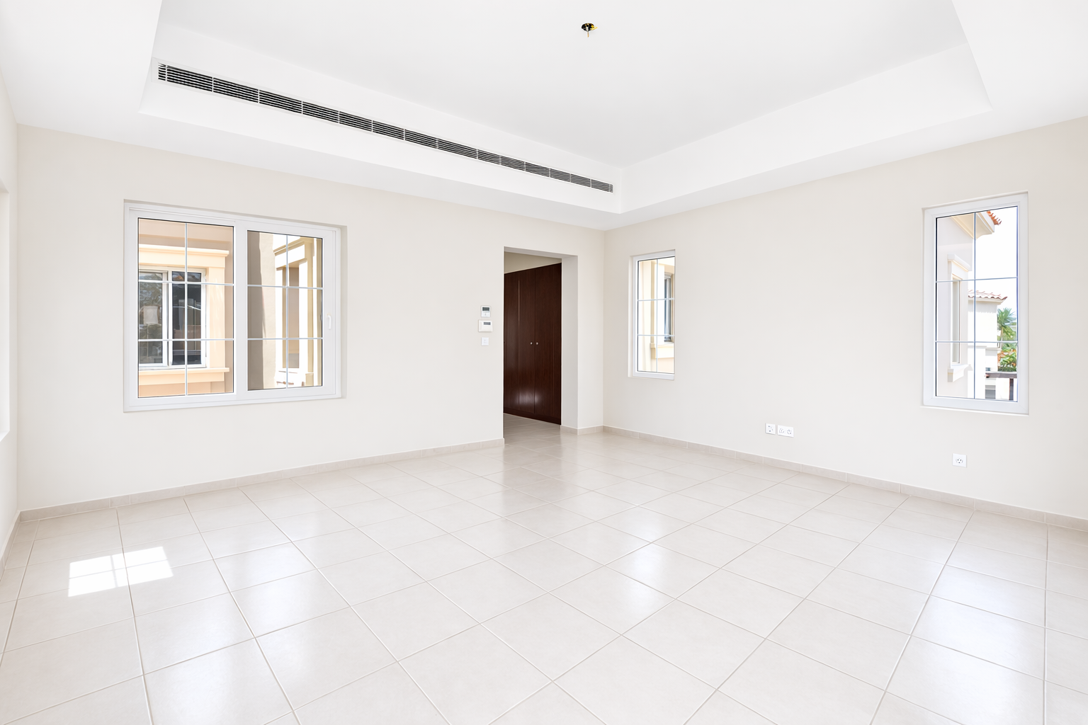 4 Bedrooms Villa in Alvorada 2