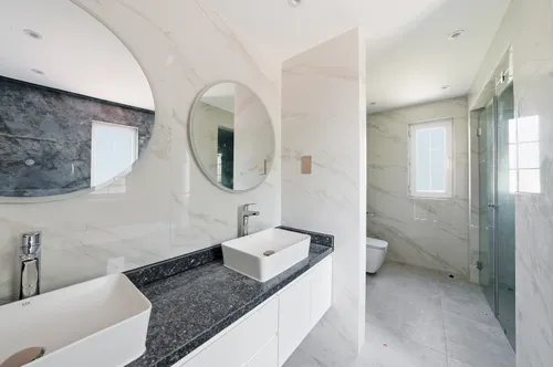 5 Bedrooms Villa in Terra Nova Avenue