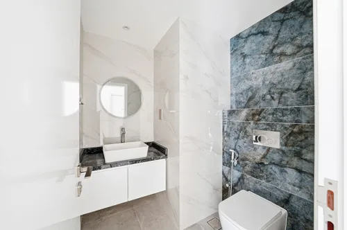 5 Bedrooms Villa in Terra Nova Avenue