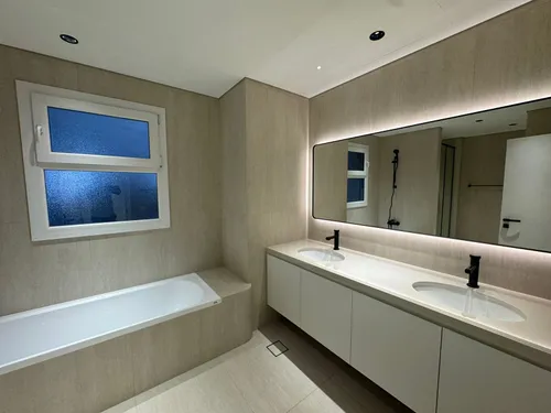 3 Bedrooms Apartment in Terraced Apartments Building 2 Block A