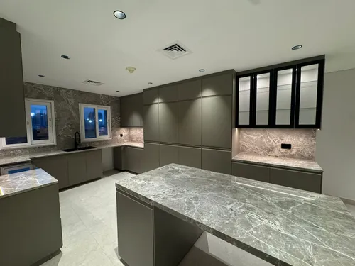 3 Bedrooms Apartment in Terraced Apartments Building 2 Block A