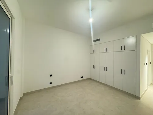 3 Bedrooms Apartment in Terraced Apartments Building 2 Block A