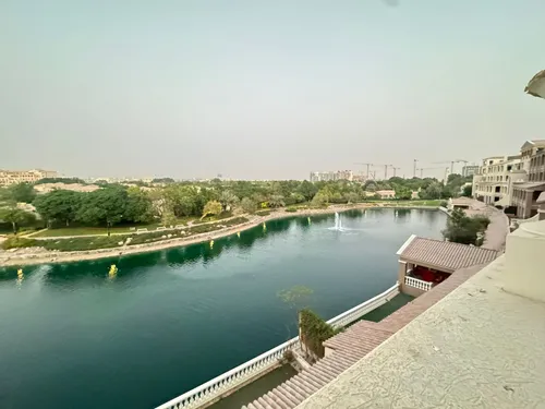 3 Bedrooms Apartment in Terraced Apartments Building 2 Block A