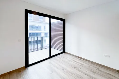 2 Bedrooms Apartment in Oakley Square Residence B