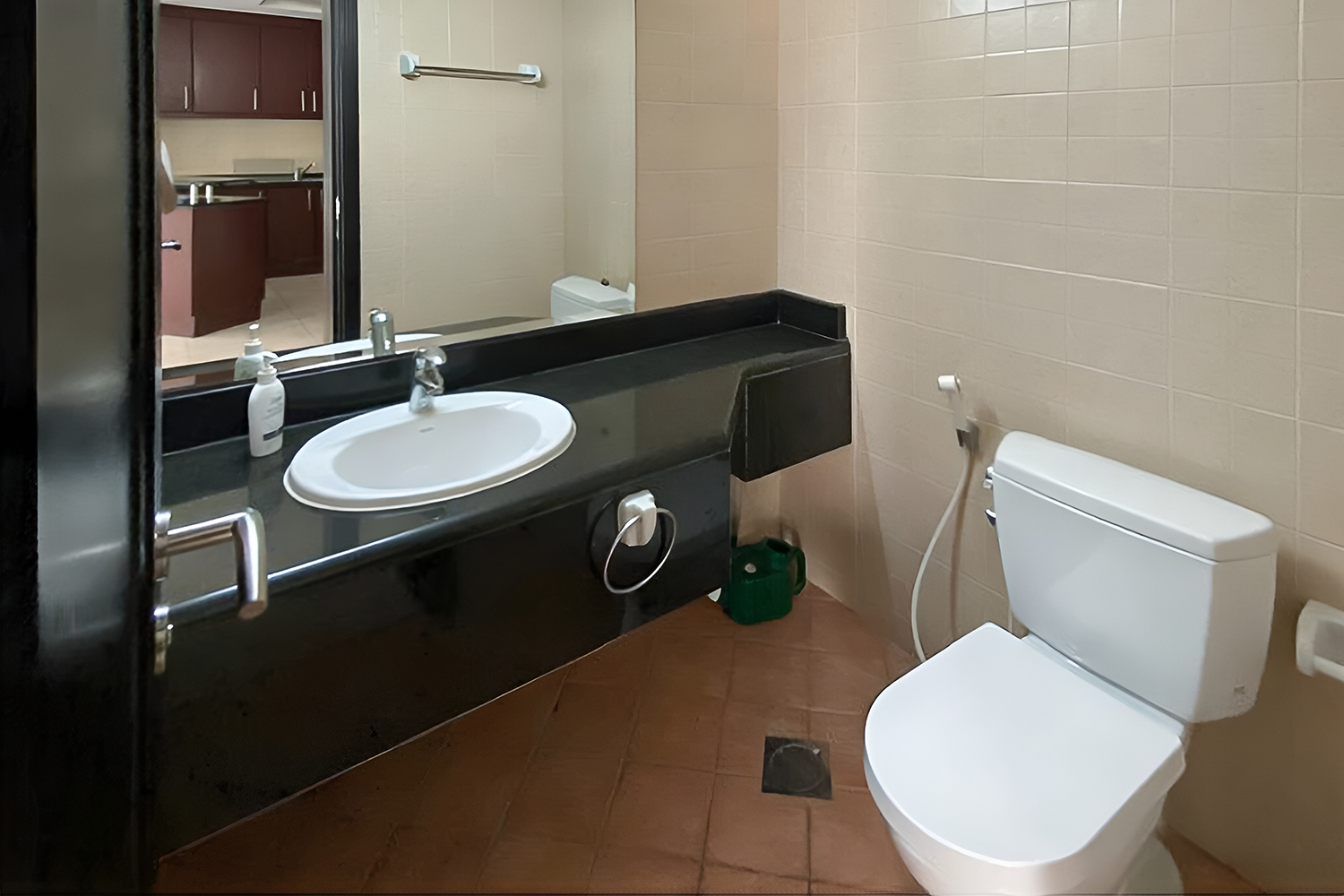 1 Bedroom Apartment in Building 74