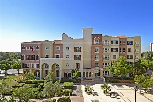 1 Bedroom Apartment in Building 53