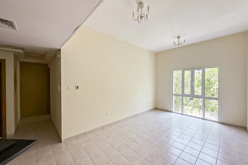 1 Bedroom Apartment in Building 190
