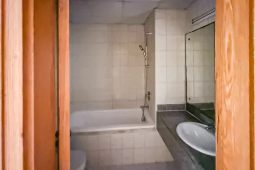 1 Bedroom Apartment in Building 190