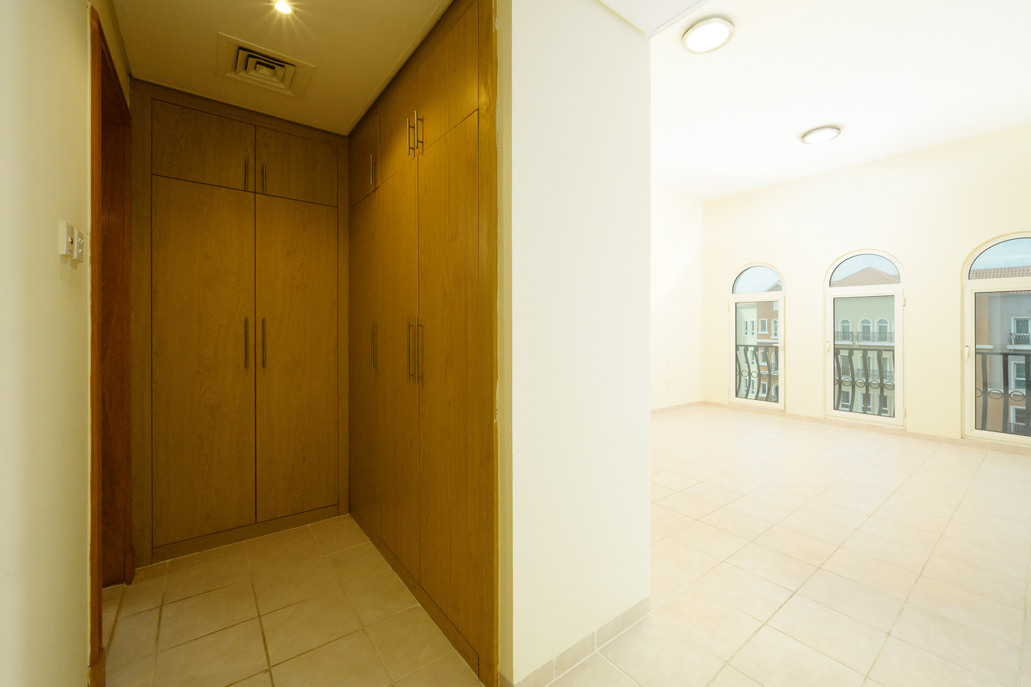 2 Bedrooms Apartment in Building 129