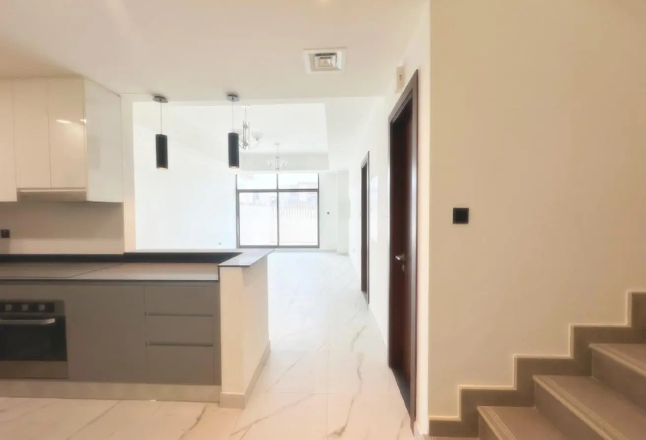 4 Bedrooms Townhouse in The Fields