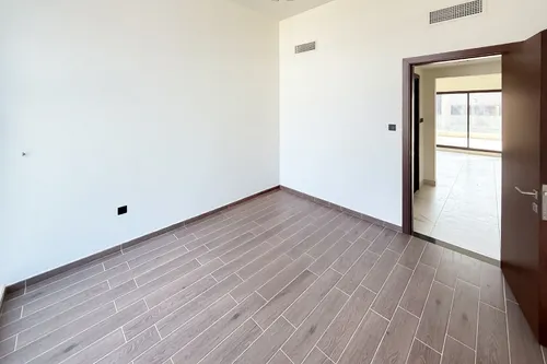 4 Bedrooms Townhouse in The Fields