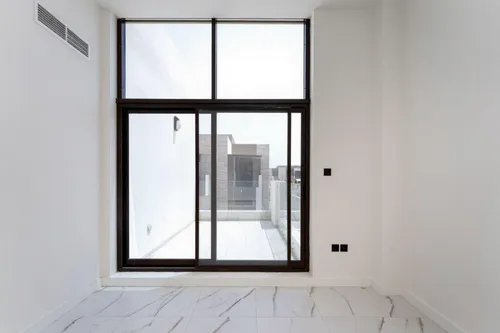 4 Bedrooms Townhouse in The Fields