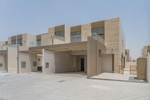 4 Bedrooms Townhouse in The Fields