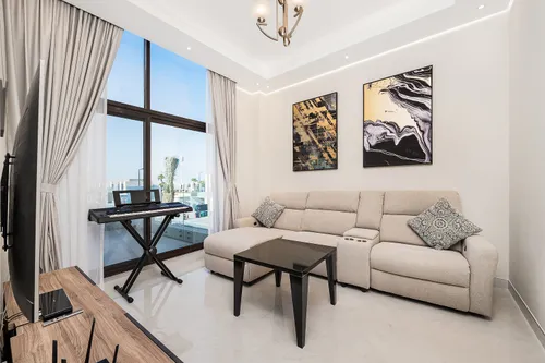 4 Bedrooms Townhouse in The Fields