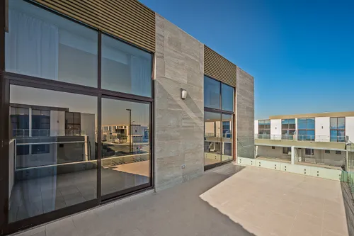 4 Bedrooms Townhouse in The Fields