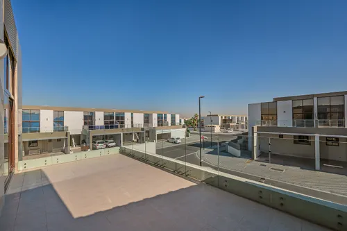 4 Bedrooms Townhouse in The Fields