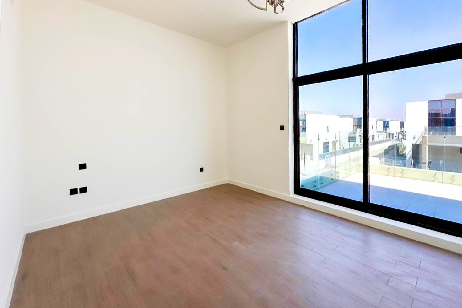 4 Bedrooms Townhouse in The Fields