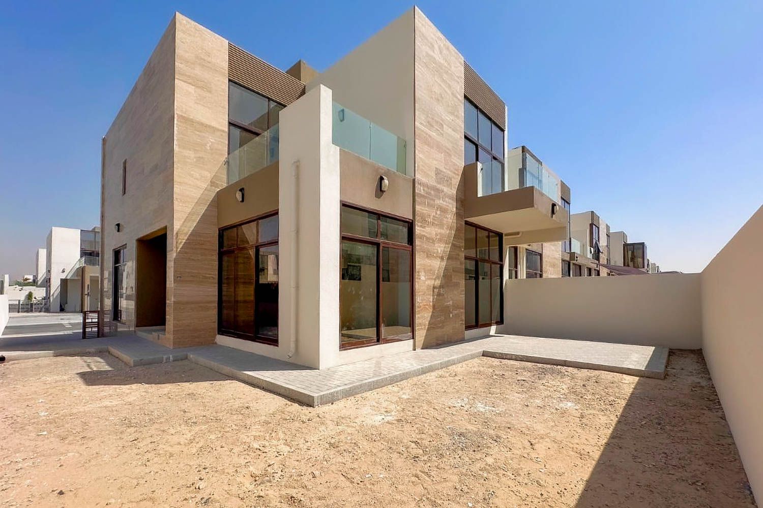 4 Bedrooms Townhouse in The Fields