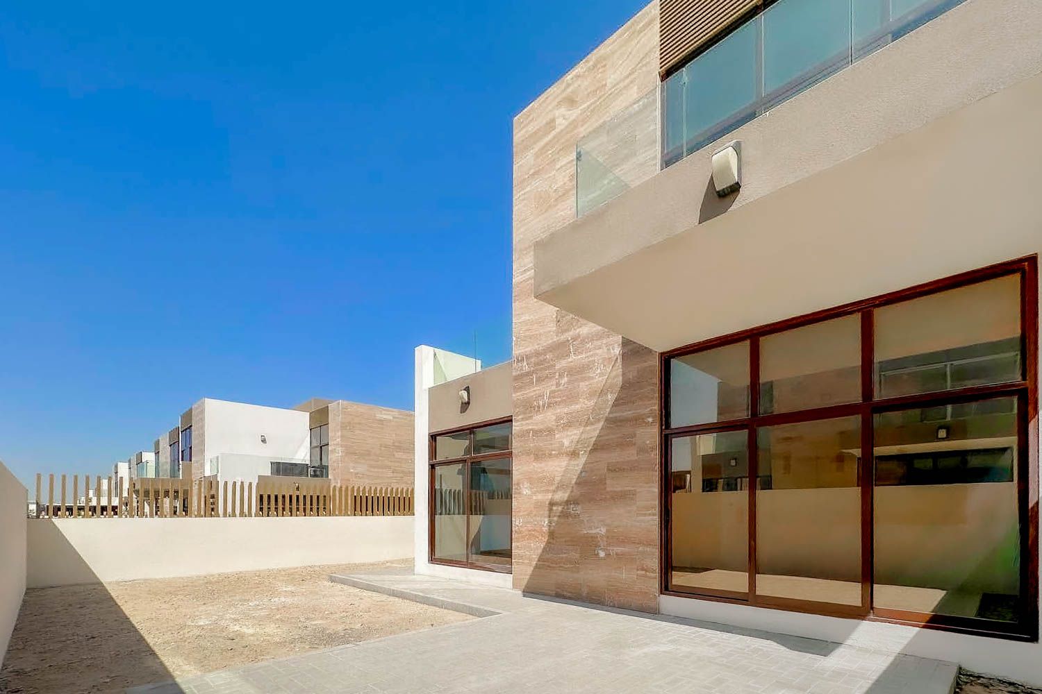 4 Bedrooms Townhouse in The Fields