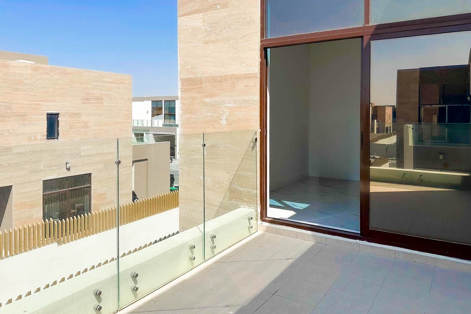 4 Bedrooms Townhouse in The Fields