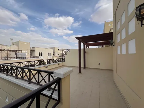 4 Bedrooms Villa in Al Naseem B