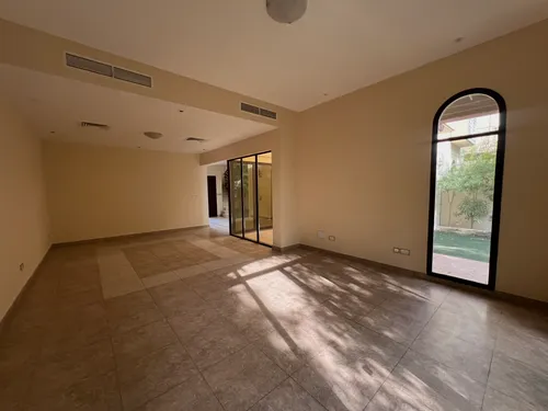 4 Bedrooms Villa in Al Naseem B