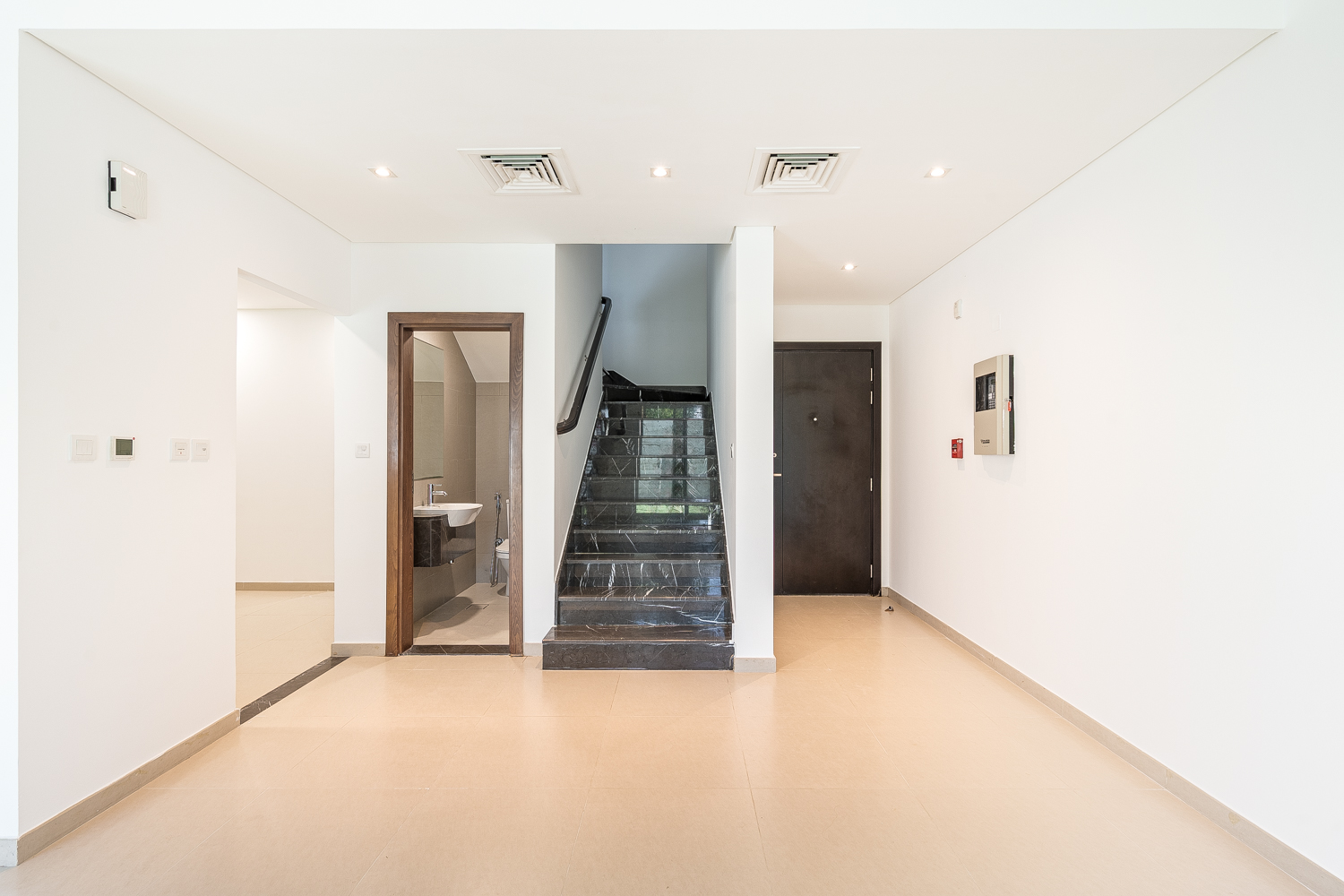 3 Bedrooms Townhouse in Arabella Townhouses 3