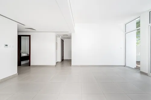 3 Bedrooms Townhouse in Arabella Townhouses 1