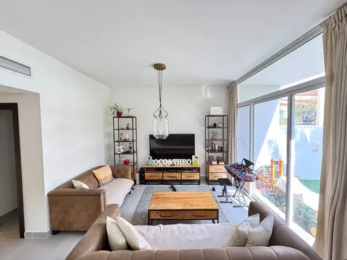 3 Bedrooms Townhouse in Arabella Townhouses 1