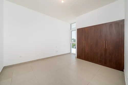 3 Bedrooms Townhouse in Arabella Townhouses 1