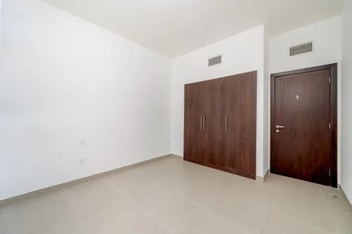 3 Bedrooms Townhouse in Arabella Townhouses 1