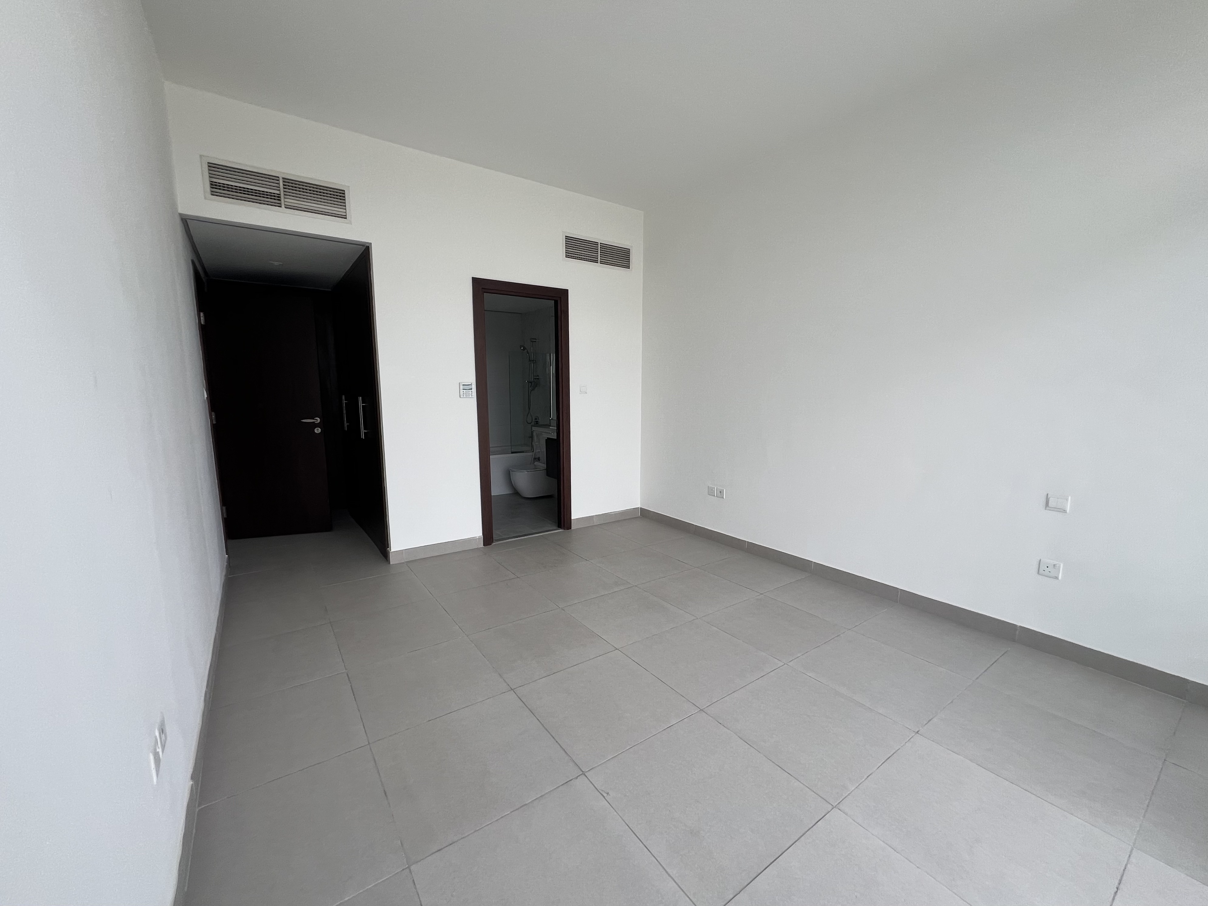 3 Bedrooms Townhouse in Arabella Townhouses 1