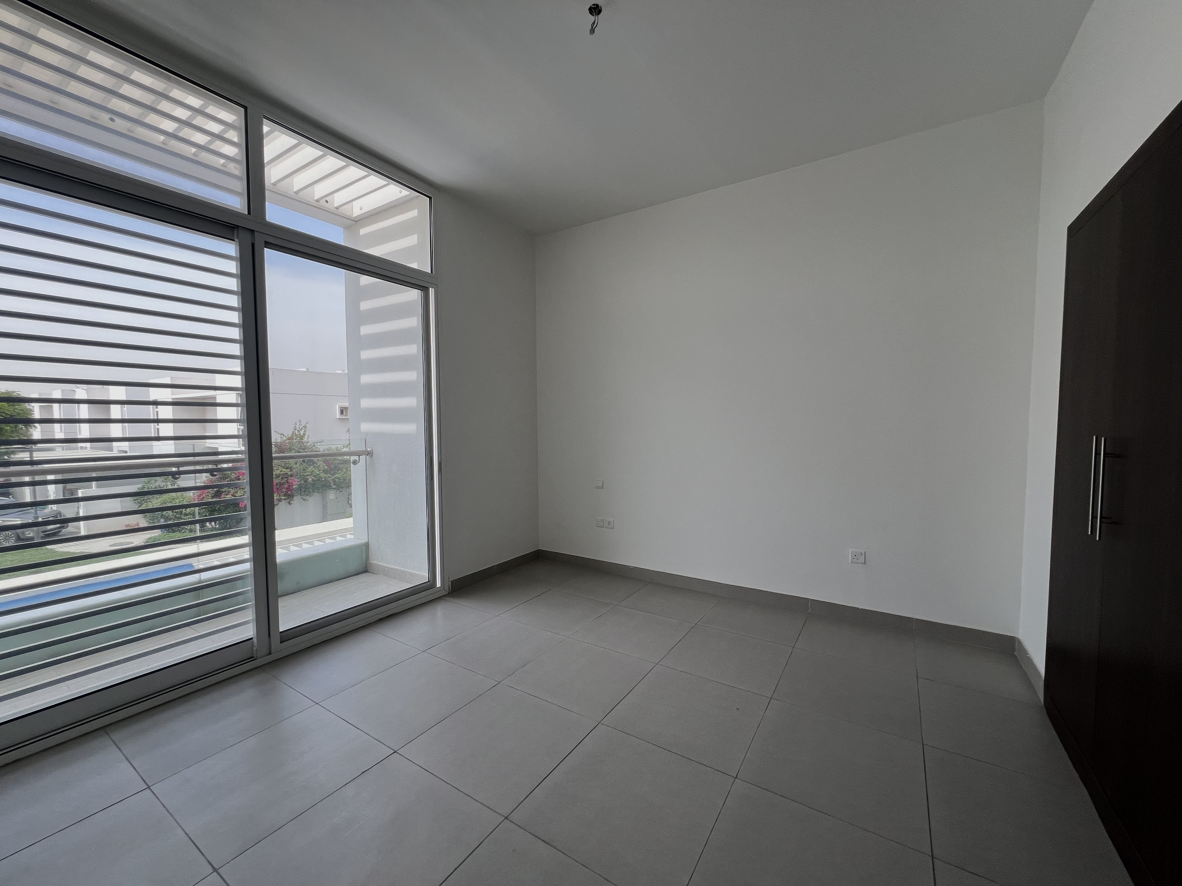 3 Bedrooms Townhouse in Arabella Townhouses 1