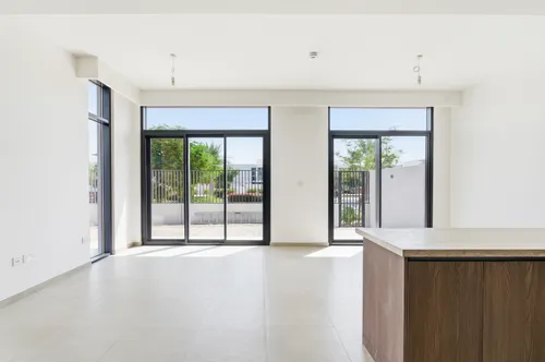 4 Bedrooms Townhouse in Mudon Al Ranim 1