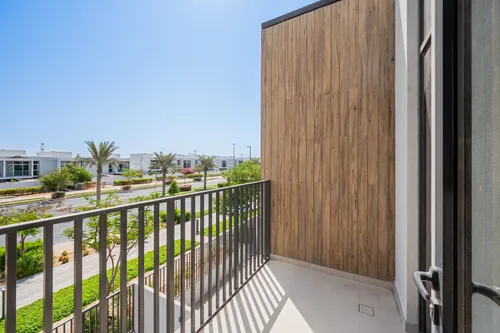 4 Bedrooms Townhouse in Mudon Al Ranim 1