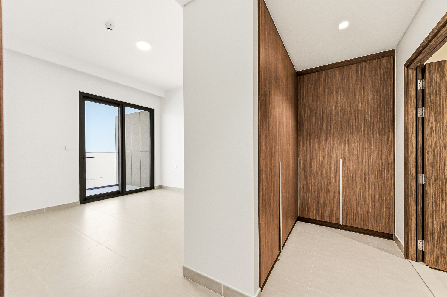 2 Bedrooms Apartment in Seagate Building 3