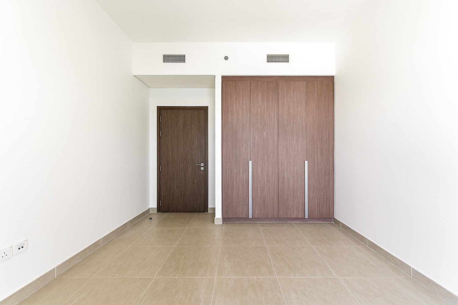 2 Bedrooms Apartment in Seagate Building 3