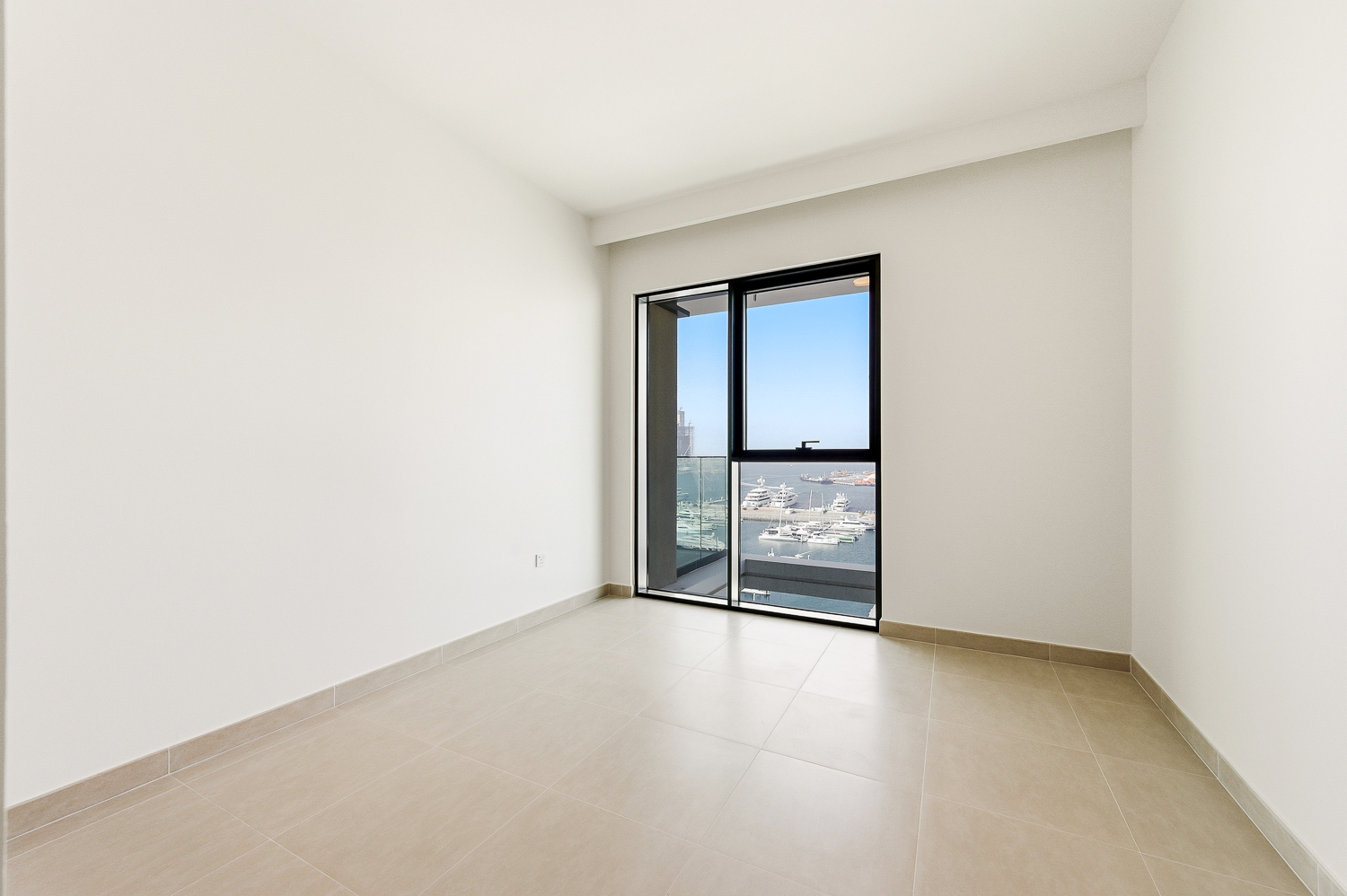 2 Bedrooms Apartment in Seagate Building 3