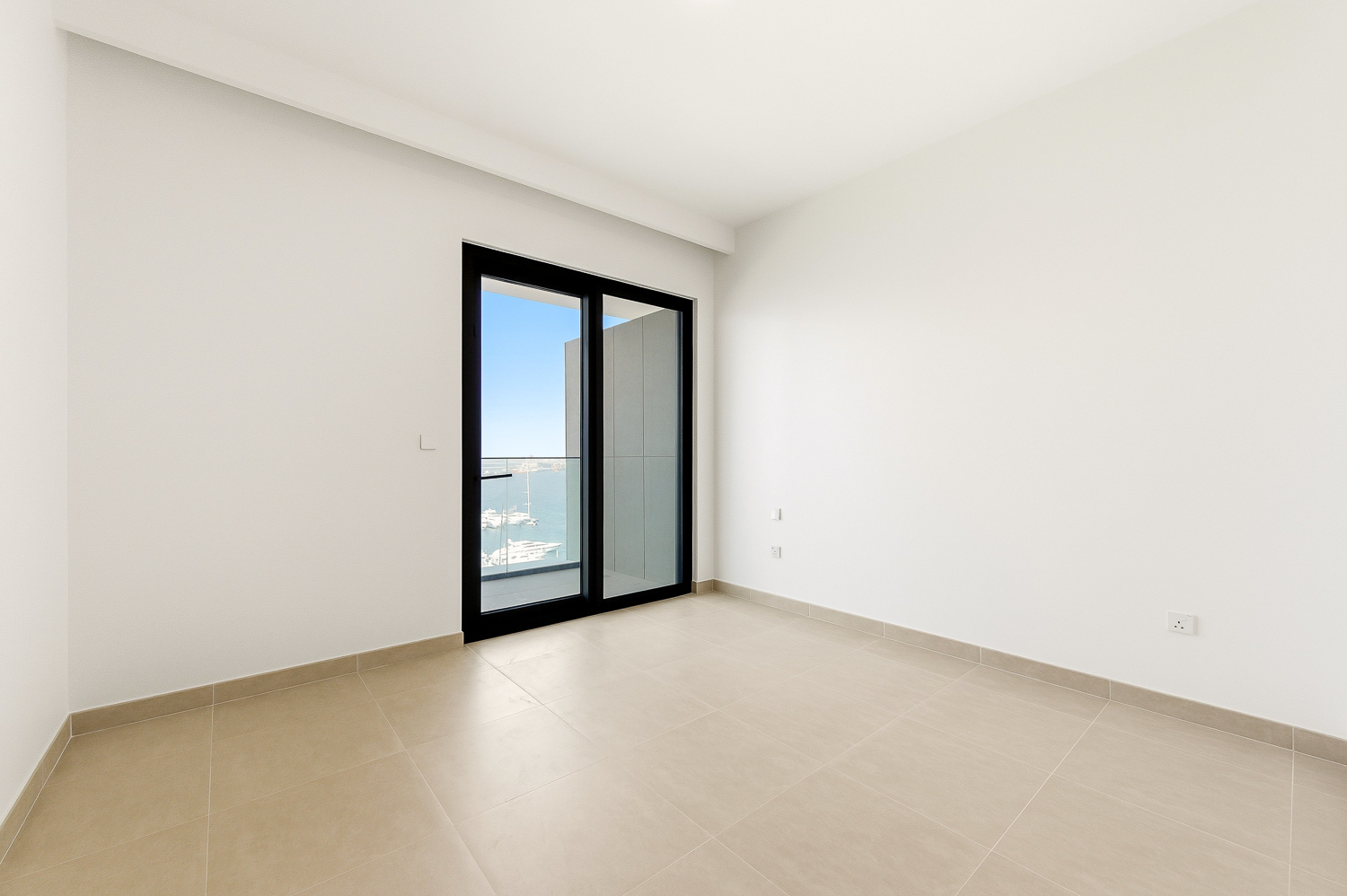 2 Bedrooms Apartment in Seagate Building 3