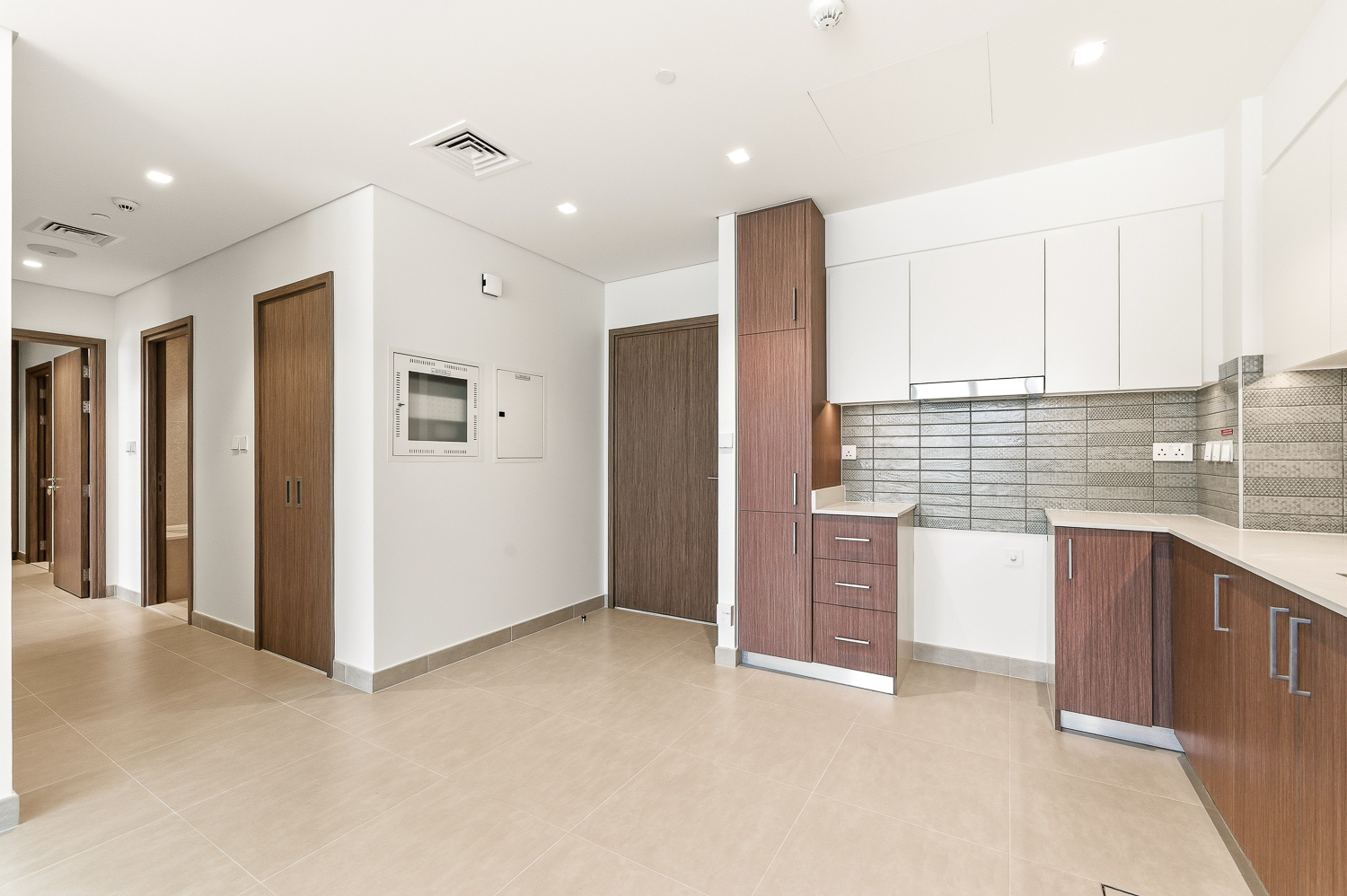 2 Bedrooms Apartment in Seagate Building 3