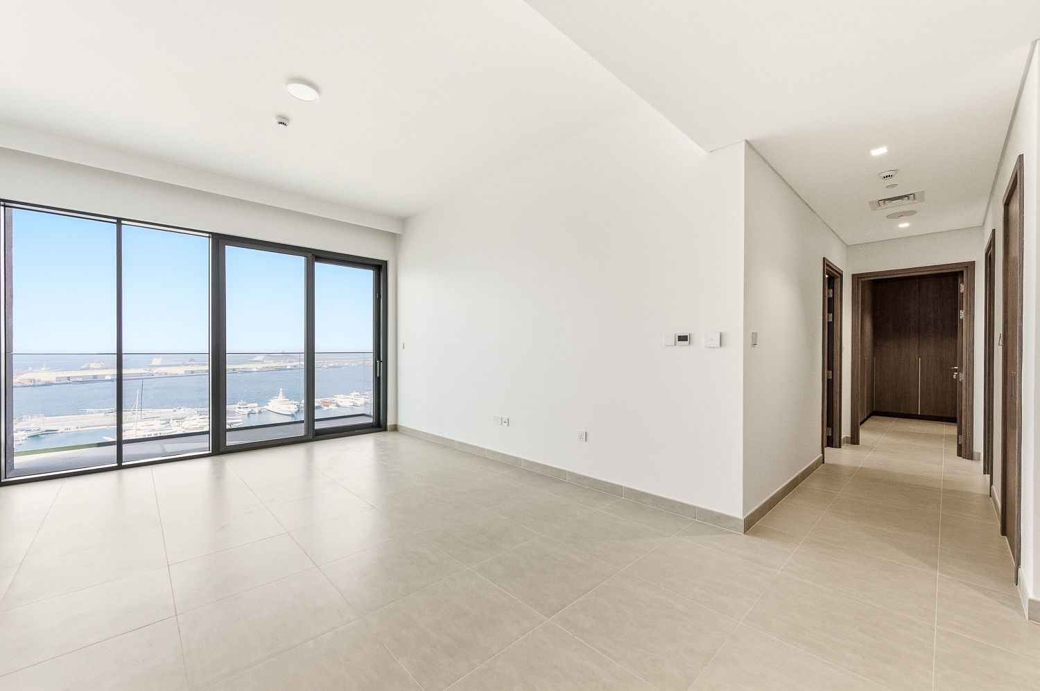 2 Bedrooms Apartment in Seagate Building 3
