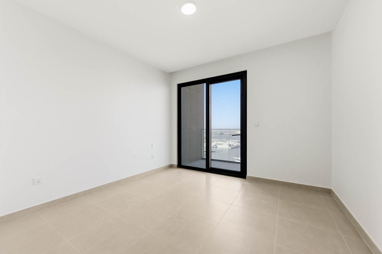 3 Bedrooms Apartment in Seagate Building 2