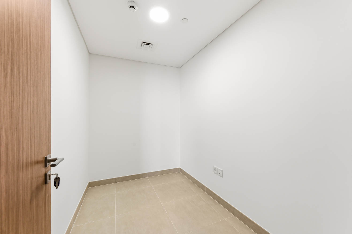 3 Bedrooms Apartment in Seagate Building 2